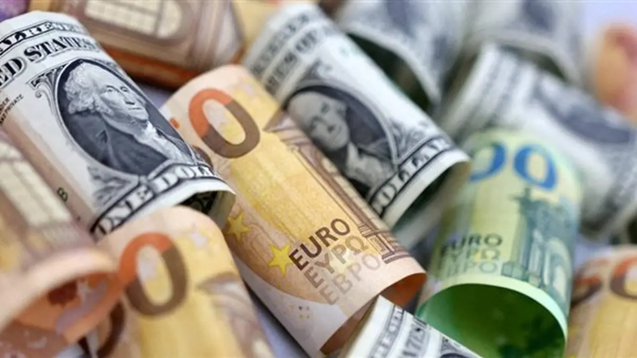 تحركات مفاجئة.. سعر الدولار والعملات الأجنبية مقابل الجنيه المصري في البنوك اليوم